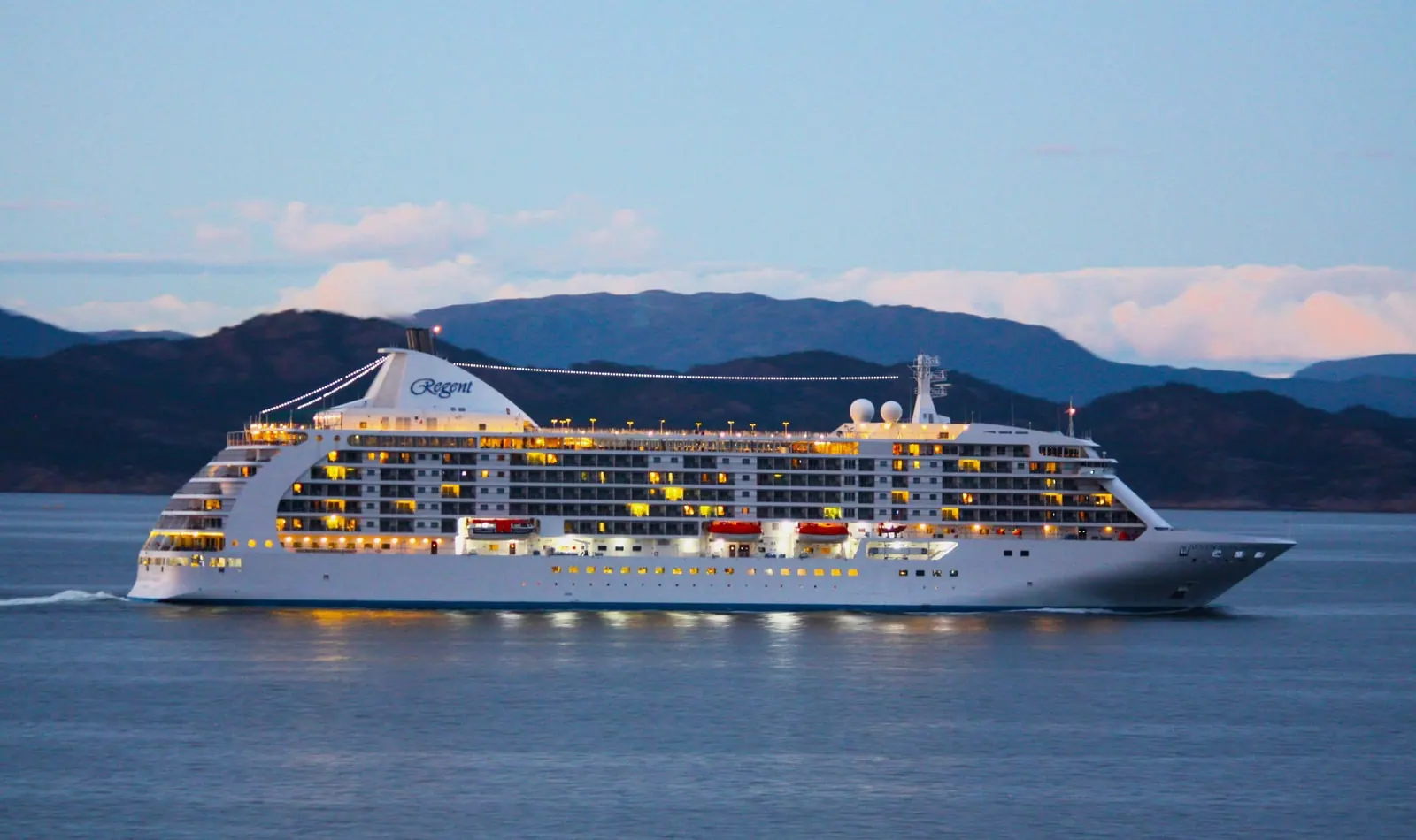 Seven Seas Voyager 船舶外观