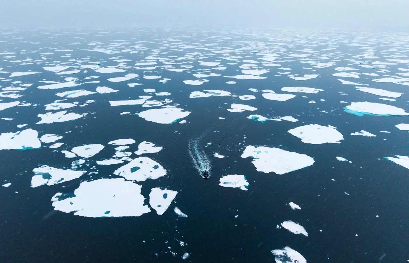 威德尔海方向海冰水域